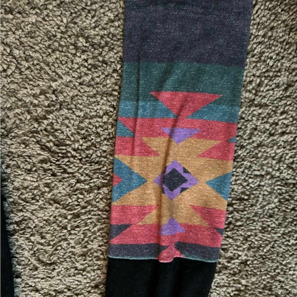 Women’s Black Top - Picture 5 of 5